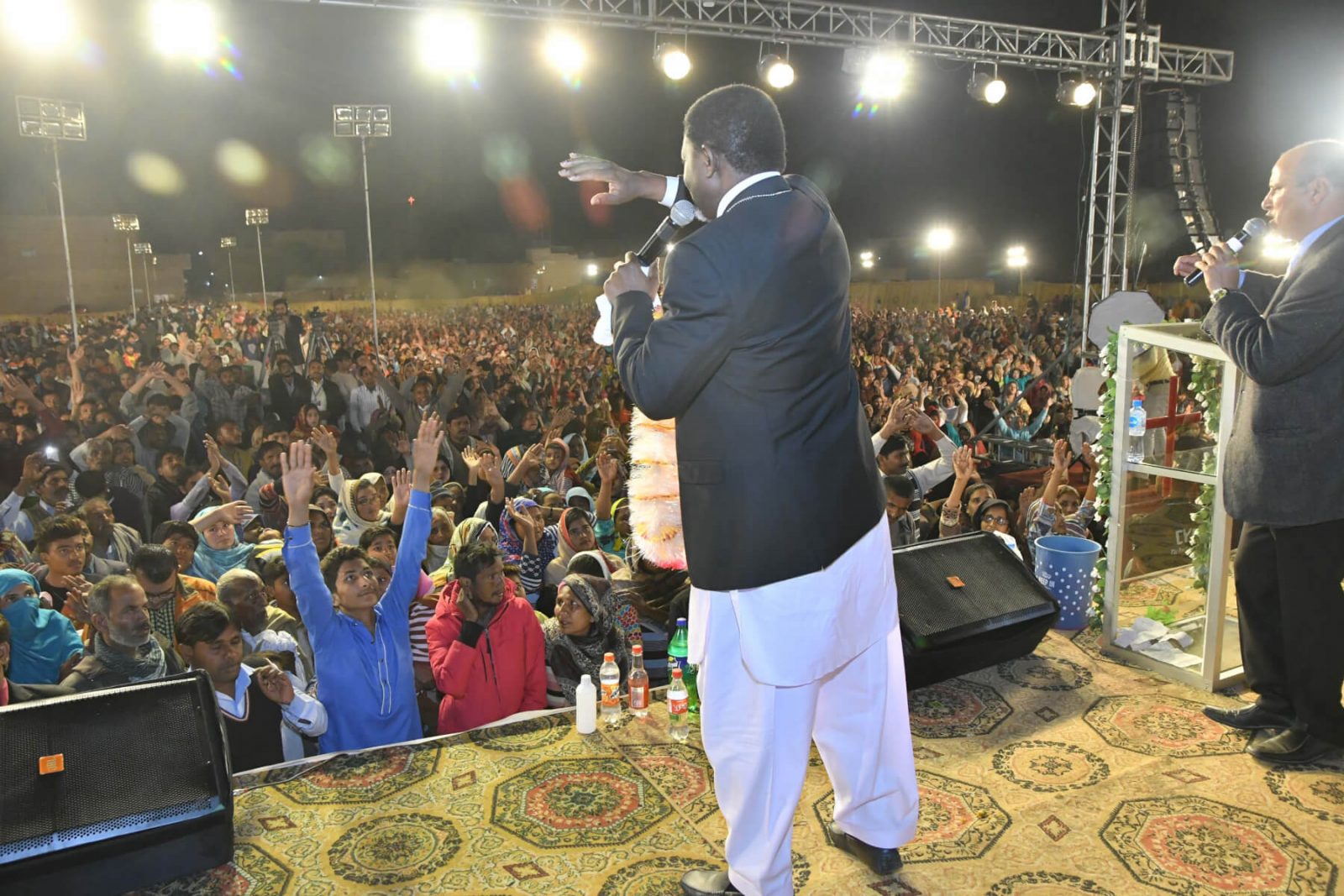 Account of miracles wrought through Bishop Agyinasare in Pakistan few weeks ago
